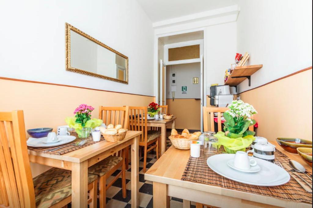 ローマ イート ＆ スリープ Bed & Breakfast エクステリア 写真